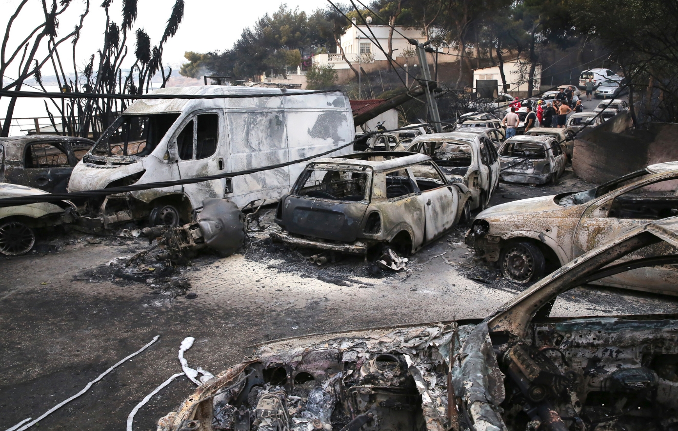 Μαρτυρία εγκαυματία από το Μάτι: «Έβλεπα το χέρι μου να λιώνει σαν το κερί»