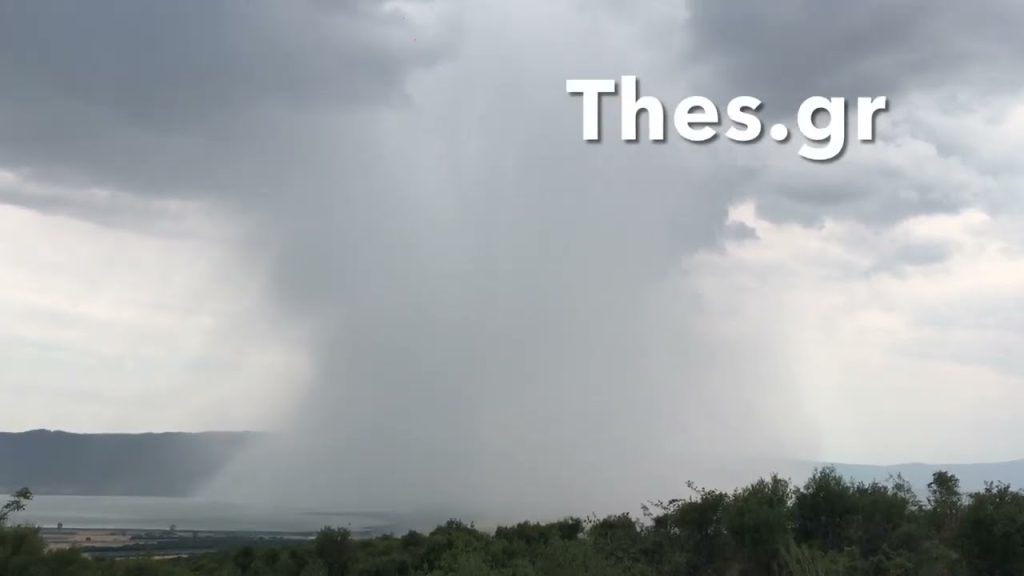 Βίντεο: Το εντυπωσιακό κατέβασμα της καταιγίδας στην λίμνη Βόλβη
