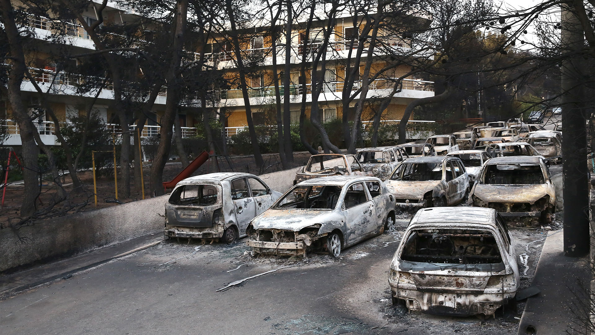 Μάτι: Συγκλονίζουν οι μαρτυρίες – «Όσοι σώθηκαν, σώθηκαν μόνοι τους. Όσοι κάηκαν, κάηκαν μόνοι τους»