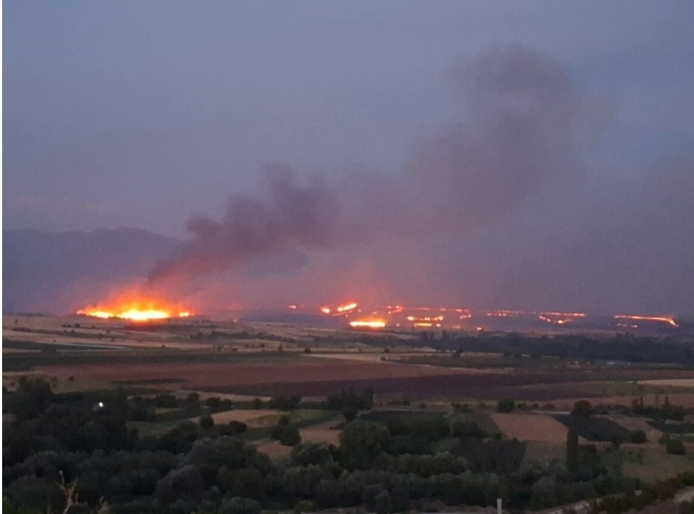 Ένας νεκρός από τις δασικές πυρκαγιές που πλήττουν τα Σκόπια