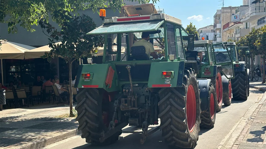 Αγροτικές κινητοποιήσεις στα Φάρσαλα – Το απόγευμα η συνάντηση με Τσιάρα