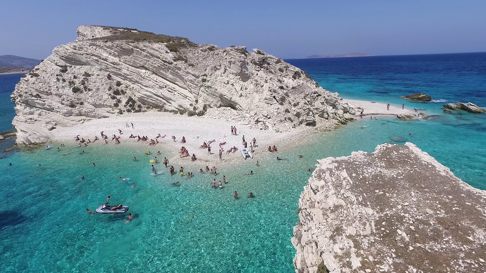 Ασπρονήσια: 3 εξωτικές βραχονησίδες ανατολικά των Λειψών που «μαγεύουν» (βίντεο)