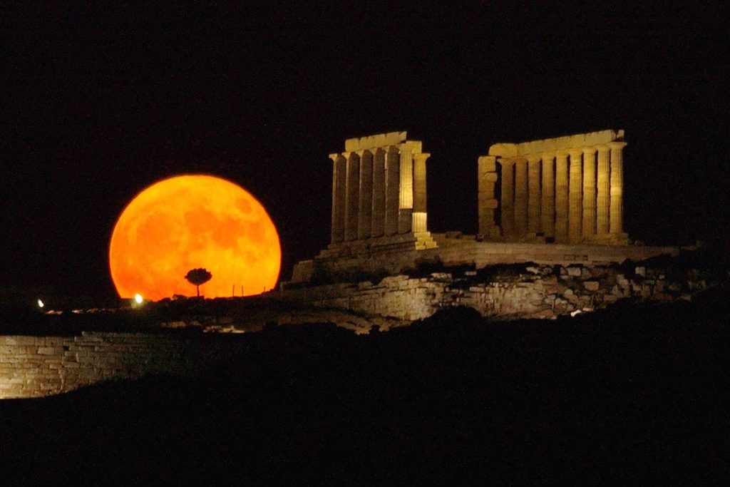 Πανσέληνος Αυγούστου: Αναλυτικά οι εκδηλώσεις σε μουσεία μνημεία και αρχαιολογικούς χώρους