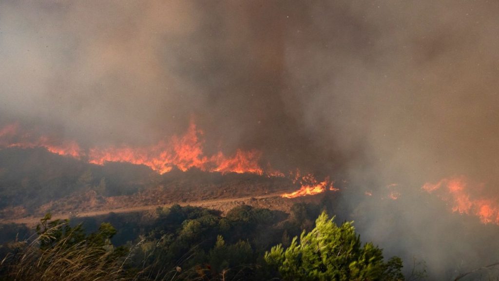 Δ.Σαρηγιάννης για φωτιά στην Αττική: «Έως 5 φορές πάνω από τα κανονικά όρια οι συγκεντρώσεις σωματιδίων στην ατμόσφαιρα»