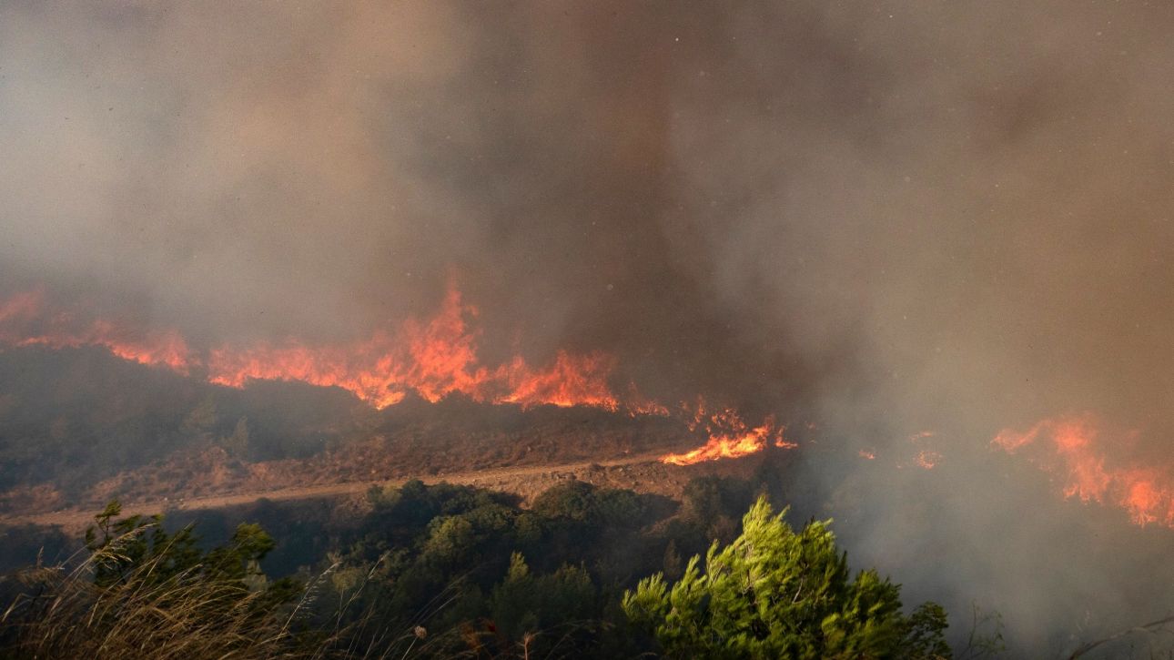 Δ.Σαρηγιάννης για φωτιά στην Αττική: «Έως 5 φορές πάνω από τα κανονικά όρια οι συγκεντρώσεις σωματιδίων στην ατμόσφαιρα»