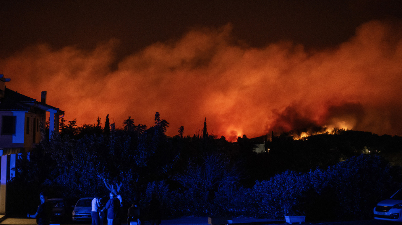 Συνελήφθησαν δύο νεαροί για την πυρκαγιά στην Τερψιθέα της Άνω Γλυφάδας