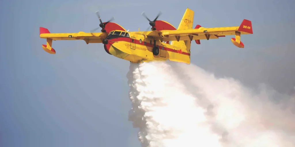 Σήμερα έφτασαν στην Ελλάδα τα δύο ιταλικά Canadair