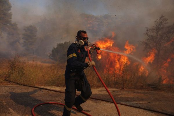 Πολιτική Προστασία: Πολύ υψηλός κίνδυνος φωτιάς σε Αττική και άλλες εννέα περιοχές σήμερα