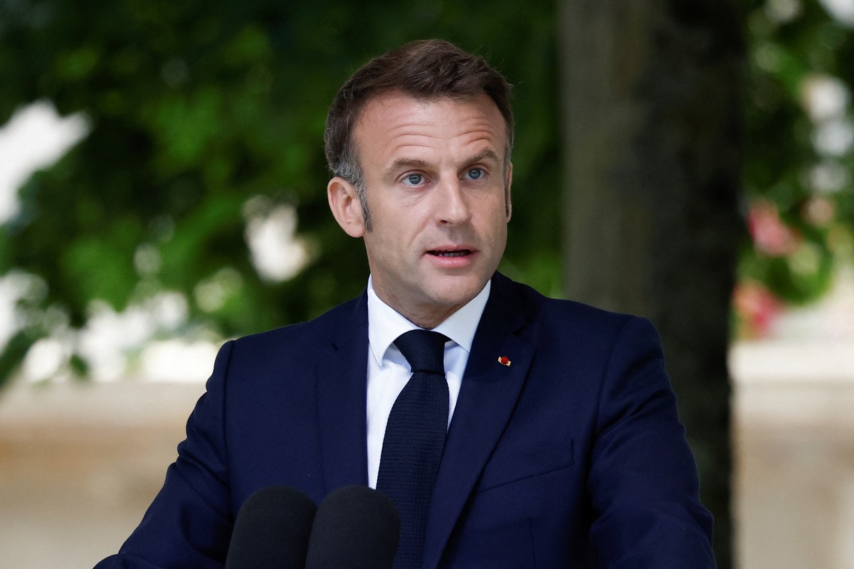 E. Macron entame des discussions critiques avec les dirigeants des partis pour mettre fin à l’impasse politique – Pronews.gr