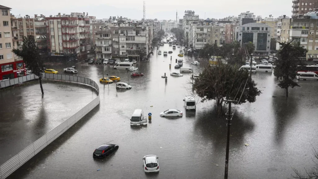 Τουρκία: 1 νεκρός και ένας αγνοούμενος μετά από τις καταστροφικές πλημμύρες στην Καππαδοκία