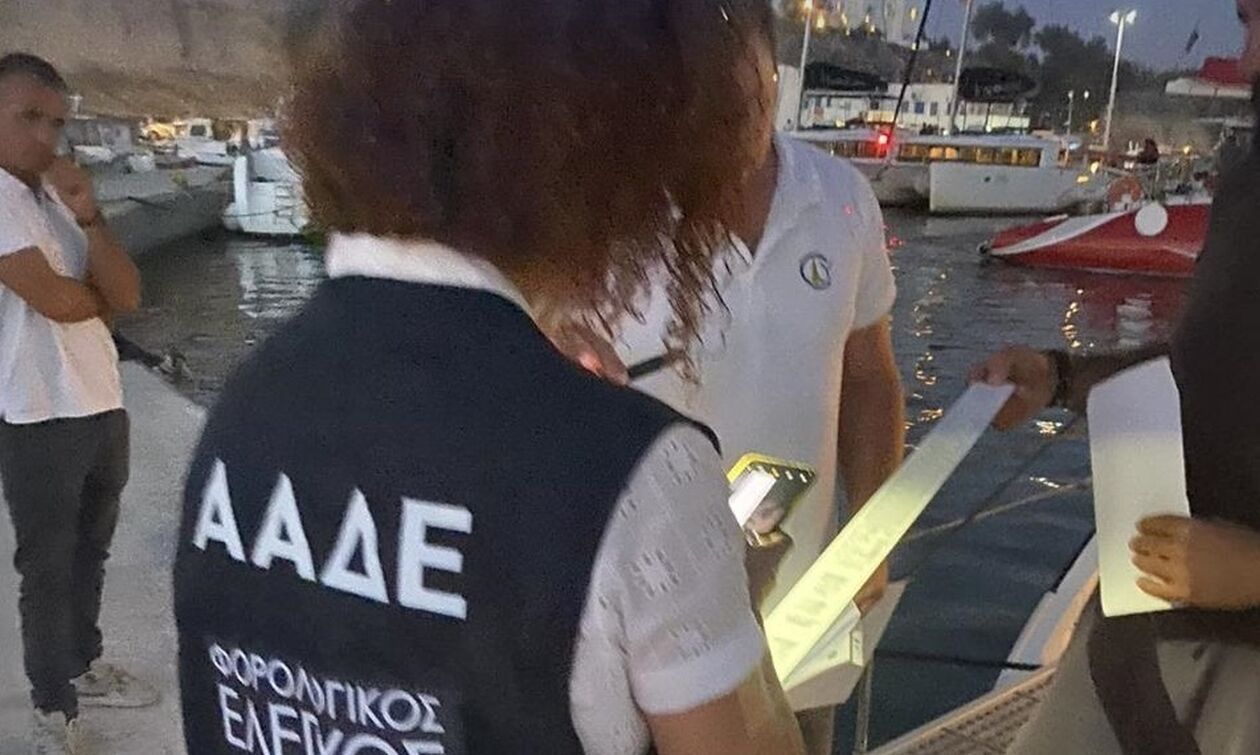 Σαντορίνη – σκάφη ημερήσιας κρουαζιέρας: Έφοδοι ελεγκτών της ΑΑΔΕ