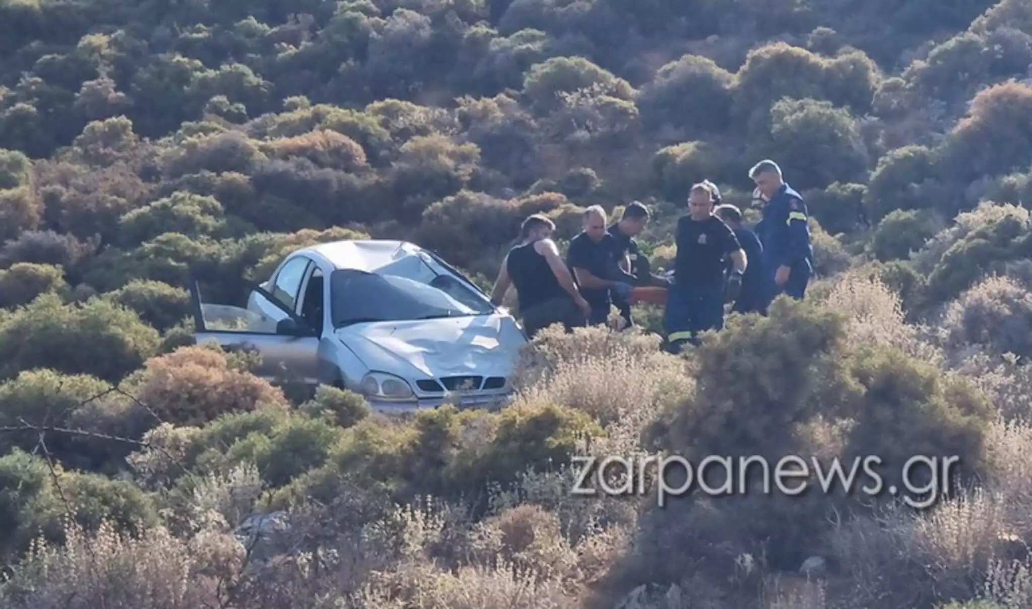 Τροχαίο στα Χανιά: Αυτοκίνητο έπεσε σε γκρεμό 10 μέτρων – Δείτε βίντεο 