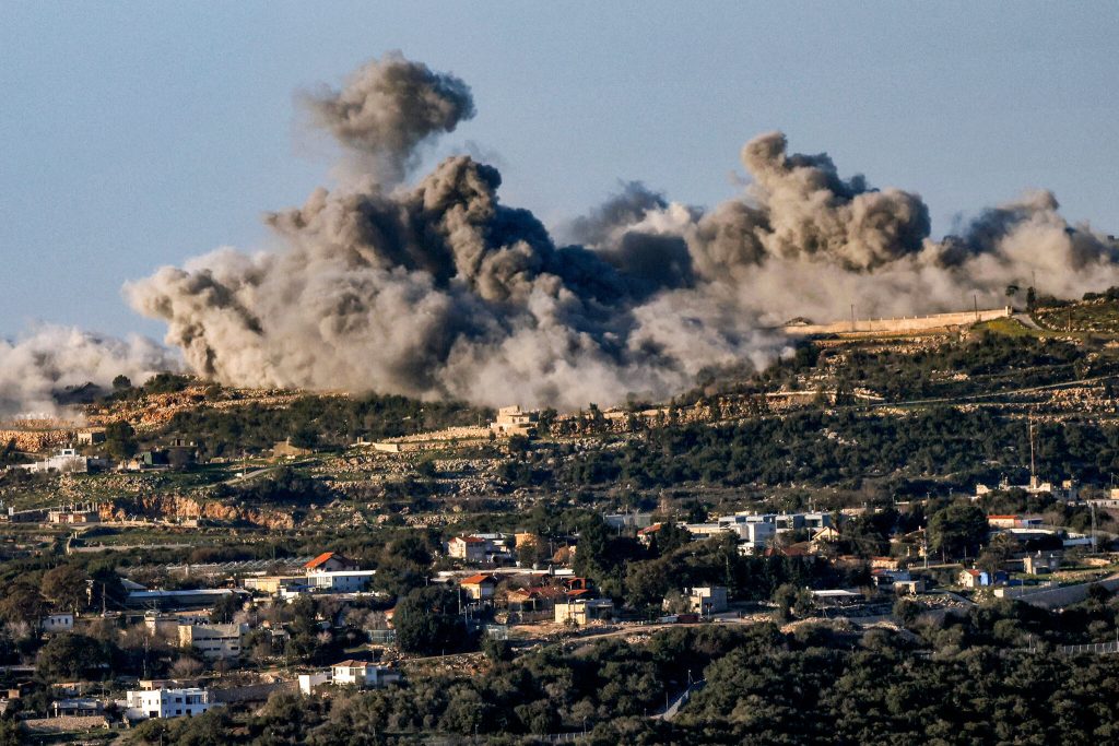 Ισραηλινά χτυπήματα στον Λίβανο μετά από εκτόξευση 40 ρουκετών της Χεζμπολάχ