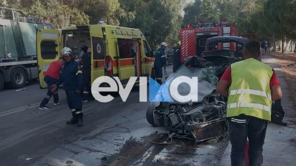 Τροχαίο στη Χαλκίδα με σοβαρά τραυματισμένο οδηγό αυτοκινήτου – Δείτε φωτογραφίες 