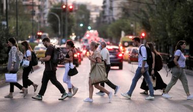 Δεν έχει τέλος η διαμάχη της κυβέρνησης Μητσοτάκη με τους ελεύθερους επαγγελματίες – Τα στοιχεία της ΑΑΔΕ