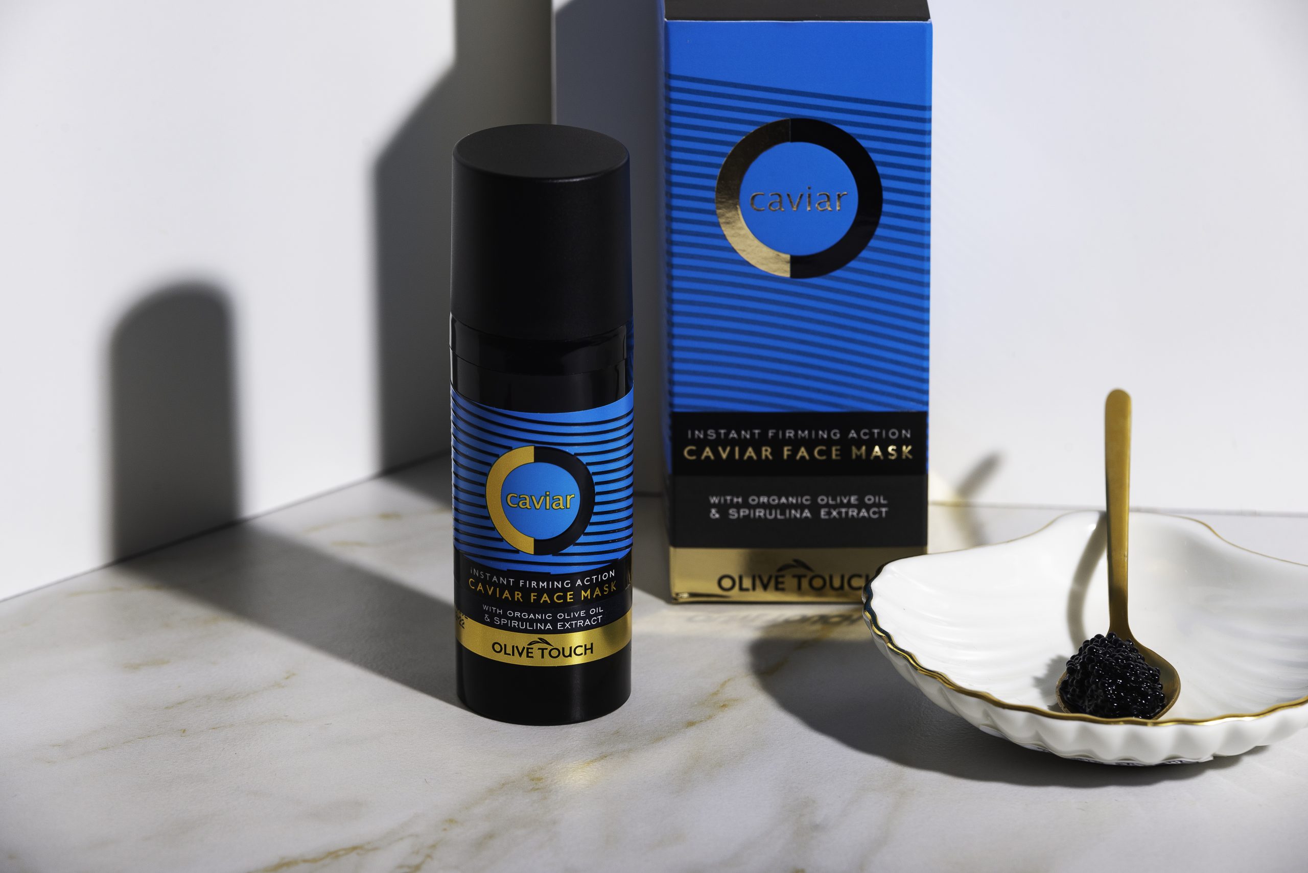 Ανανεώστε την επιδερμίδα σας άμεσα με την Instant Firming Action Caviar Face Mask