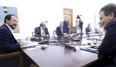 Τέλος το σχέδιο ηλεκτρικής διασύνδεσης Ελλάδας-Κύπρου με… «εποικοδομητική σύσκεψη στην Λευκωσία»