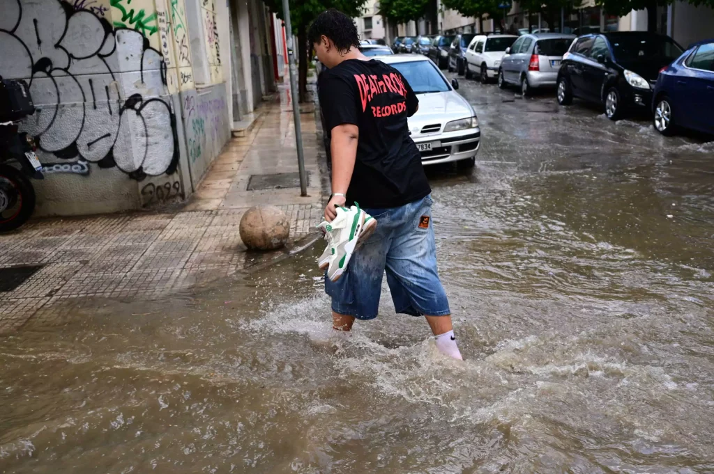 Καιρός: Μετά την κακοκαιρία «Atena» έρχεται η «Boris» – Τι προβλέπουν οι μετεωρολόγοι 