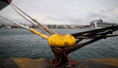 Απαγόρευση απόπλου στο «ΒΕΝΟΥΣ Ι» λόγω μηχανικής βλάβης