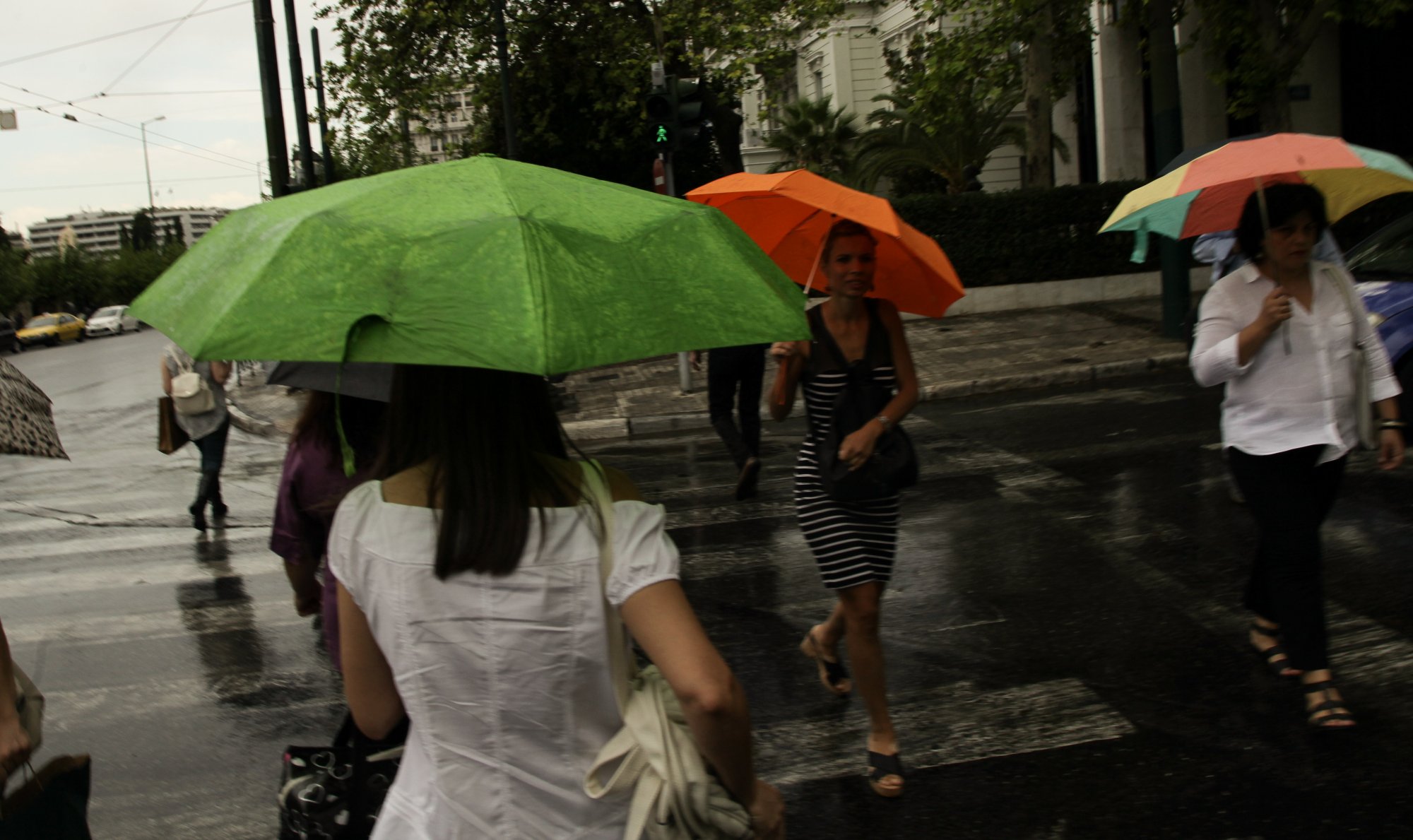 Ο καιρός την επόμενη εβδομάδα – Έρχεται πτώση της θερμοκρασίας και βροχές