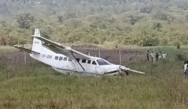 Κένυα: Ιδιωτικό αεροσκάφος με 11 επιβαίνοντες βγήκε από τον διάδρομο αεροδρομίου και κατέληξε σε χωράφι