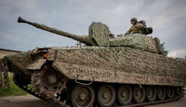 Κουρσκ: Οι Ουκρανοί χάνουν ΤΟΜΑ CV9040 και Marder (βίντεο)