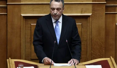 Την άρση της βουλευτικής ασυλίας του προέδρου των Σπαρτιατών Βασίλη Στίγκα εισηγείται η Επιτροπή Δεοντολογίας