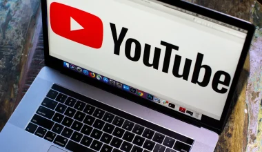 Το πρώτο βίντεο που «ανέβηκε» στο YouTube – Η χρηματιστηριακή αξία του ιδρυτή της πλατφόρμας (βίντεο)