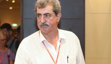 Ο Π.Πολάκης απαντά στον Σ.Κασσελάκη: «Και εγώ εδώ είμαι» (φώτο)