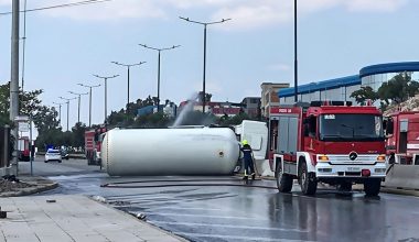 Ανατροπή βυτιοφόρου: Αποκαταστάθηκε η κυκλοφορία στη λεωφόρο Σχιστού