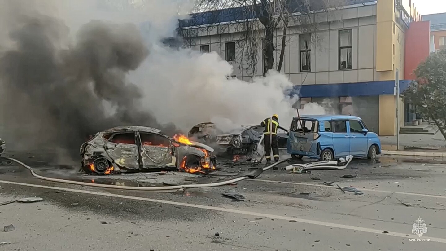 Ρωσία: 5 άμαχοι τραυματίστηκαν στην πόλη Μπέλγκοροντ μετά από ουκρανικό βομβαρδισμό (βίντεο)