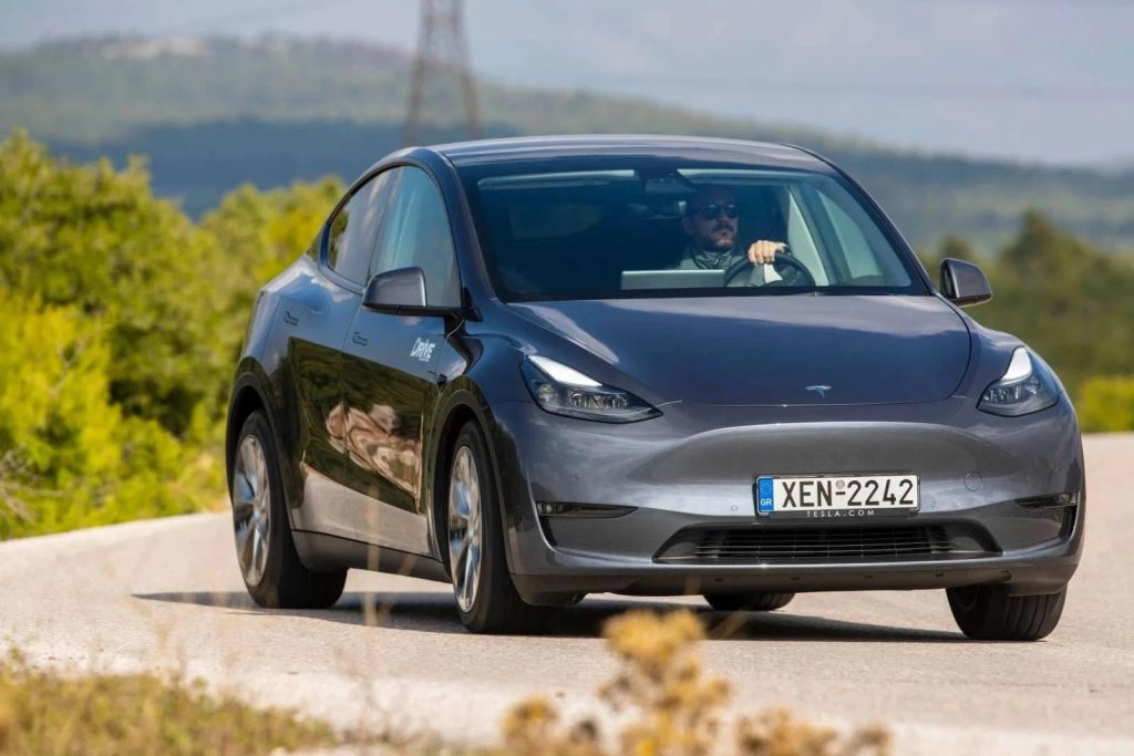 Το Model Y ετοιμάζεται να γίνει το πιο καλοπουλημένο ΙΧ στις ΗΠΑ