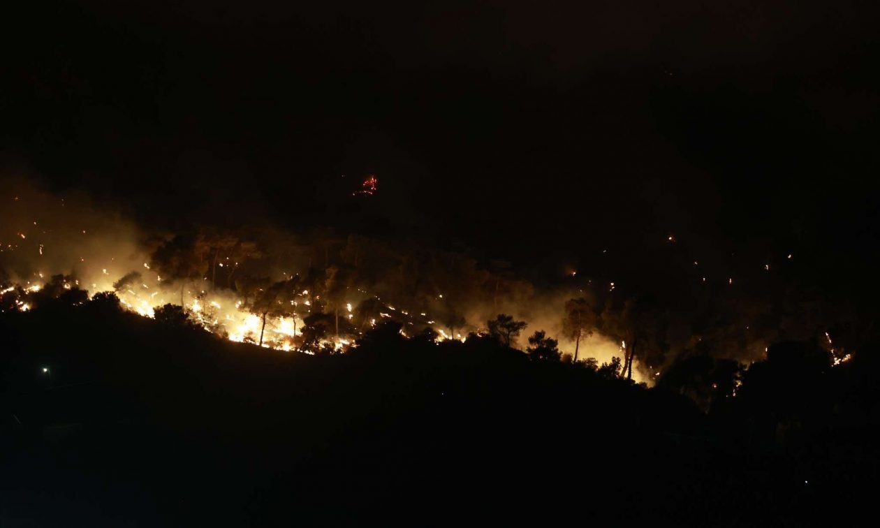 Δορυφορική εικόνα αποκαλύπτει το καταστροφικό το πέρασμα της πυρκαγιάς στην Πελοπόννησο (φωτο)