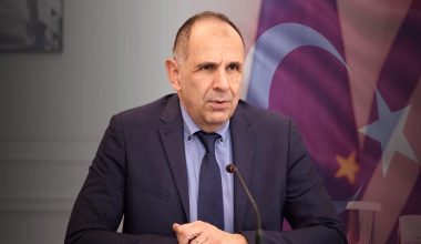 Γιατί διακόπηκαν οι διερευνητικές με την Τουρκία: Ζητούν πολύ περισσότερα σε κάθε γύρο επαφών!