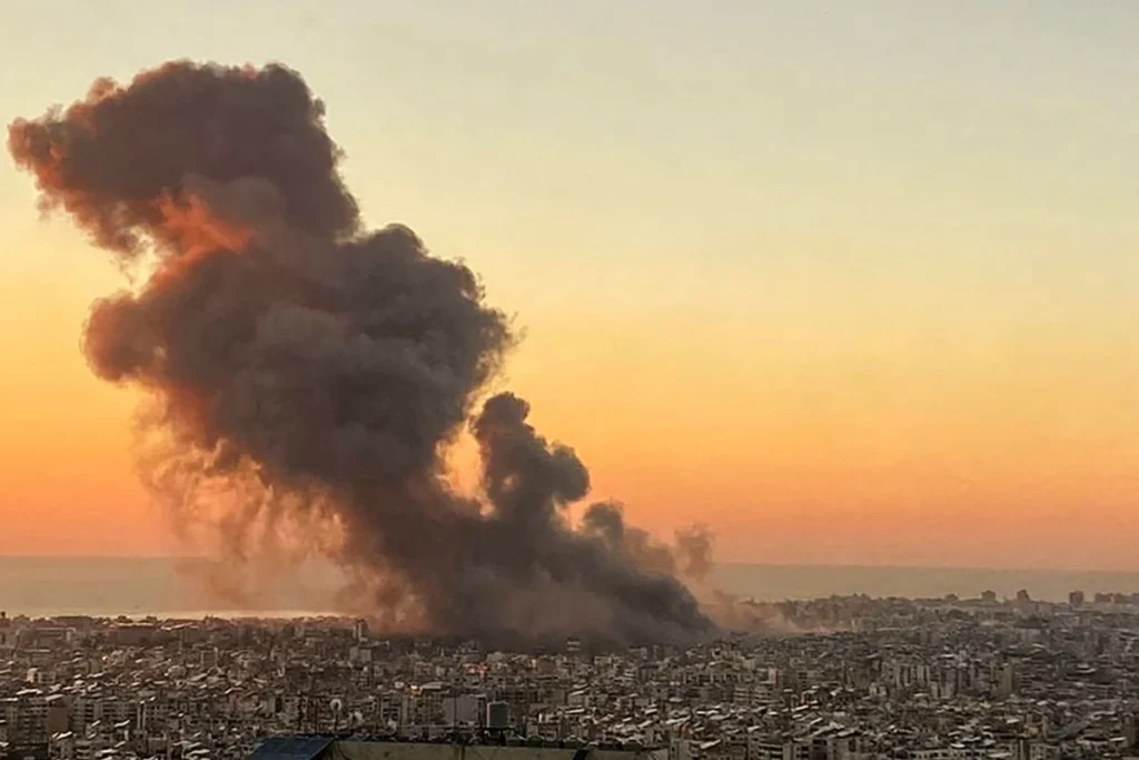 Πλήγμα της Χεζμπολάχ σε εστιατόριο στην Χάιφα: Εννέα τραυματίες – Βομβαρδισμοί σε Λίβανο και Συρία