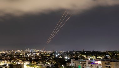 Ισραήλ: Ήχησαν σειρήνες για εχθρικά drone – Πληροφορίες για ζημιές σε ένα κτίριο