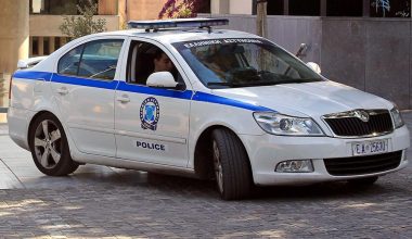 Μεσολόγγι: Άγνωστοι τοποθέτησαν γκαζάκι με εύφλεκτο υγρό σε όχημα της αστυνομίας – Προκλήθηκε έκρηξη