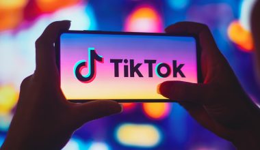 Νέα αποκαλυπτικά έγγραφα για το TikTok: Πόσα βίντεο χρειάζονται για να εθιστείτε;