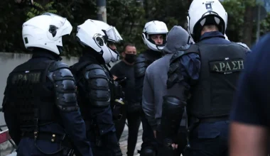 Θεσσαλονίκη: Υπό την απειλή μαχαιριού τρεις ανήλικοι λήστεψαν κατάστημα ψιλικών