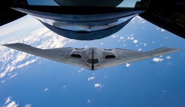 Αμερικανικά Stealth B-2 «Spirit» έπληξαν αποθήκες όπλων των Χούθι στην Υεμένη (βίντεο)