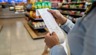 Αυτά είναι τα έξι βασικά προϊόντα που η τιμή τους θα «πέσει» στα σούπερ μάρκετ