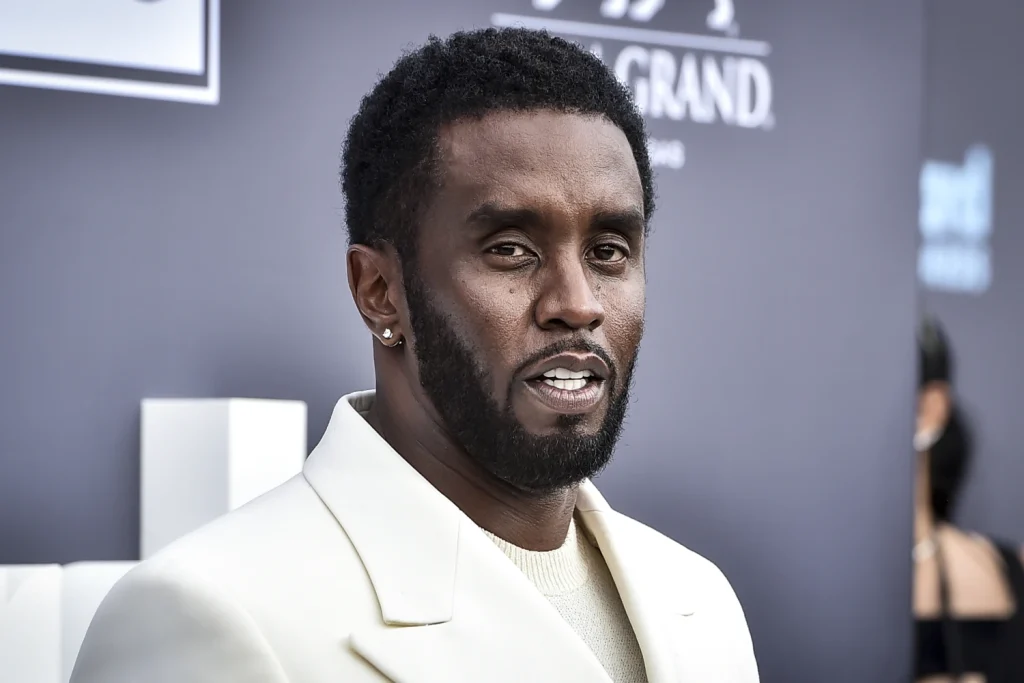 Υπόθεση Diddy: Επιχειρηματίας καταθέτει μήνυση για σεξουαλική επίθεση εις βάρος του – «Με έπιασε από τα γεννητικά όργανα» 