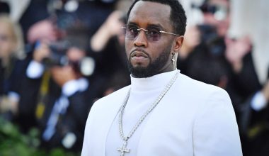 Βίντεο: Η στιγμή που ο S.Diddy προσκαλεί σε «after party» 13χρονη ηθοποιό