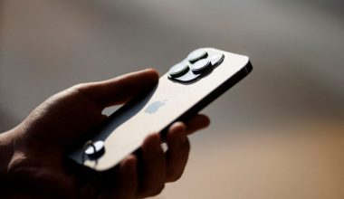 Apple: Η Gen Z φέρνει ξανά στη μόδα τα «παλιά» iPhone