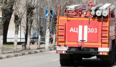 Μόσχα: Σωλήνας έσπασε και εκτόξευσε «σιντριβάνι» αποβλήτων ύψους όσο ένα 10όροφο κτίριο (βίντεο)