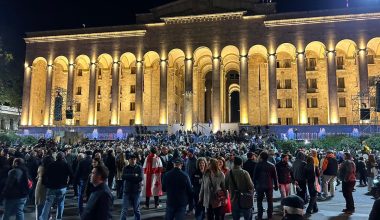 Τέλος οι διαδηλώσεις υπέρ του ΝΑΤΟ και της ΕΕ στην Γεωργία – Αναγνώρισαν τη νέα κυβέρνηση της χώρας όλοι