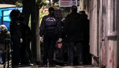 Κουκάκι: Ποινή φυλάκισης έξι ετών στους καταληψίες που πετούσαν τσιμεντόλιθους σε αστυνομικούς της ΟΠΚΕ