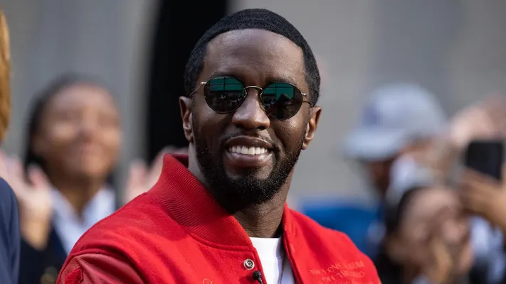 Diddy: Να αποκαλύψει την ταυτότητά της για να μην απορριφθεί η μήνυση καλείται μια γυναίκα που τον κατήγγειλε