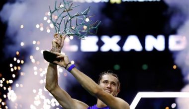 Paris Masters: «Βασιλιάς» στο Παρίσι ο Ζβέρεφ – Διέλυσε τον Γάλλο Χούγκο Ουμπέρτ (βίντεο)