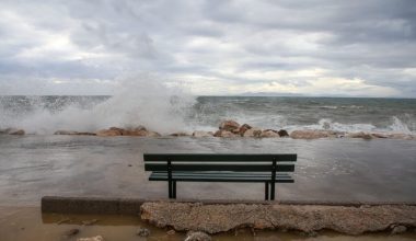 Καιρός: Mικρή πτώση της θερμοκρασίας και ισχυροί άνεμοι σήμερα